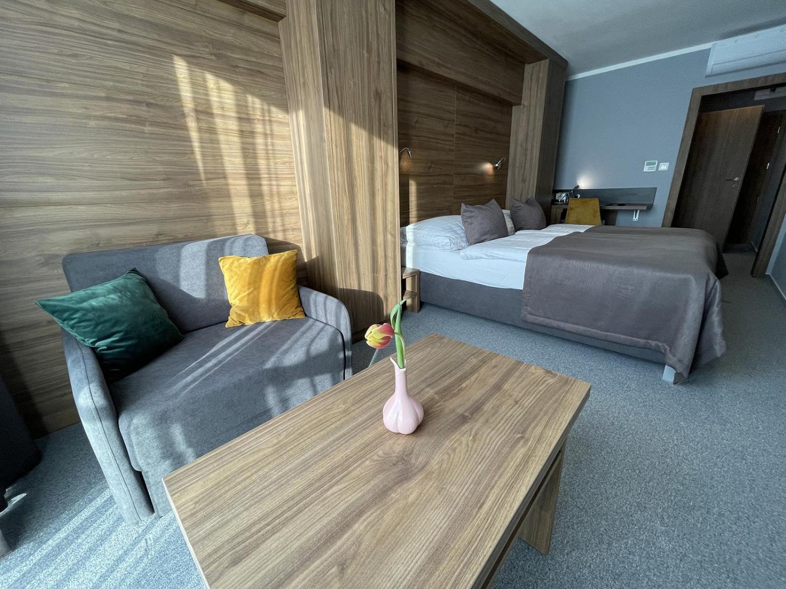 Hotel Eurobus Kaluža المظهر الخارجي الصورة