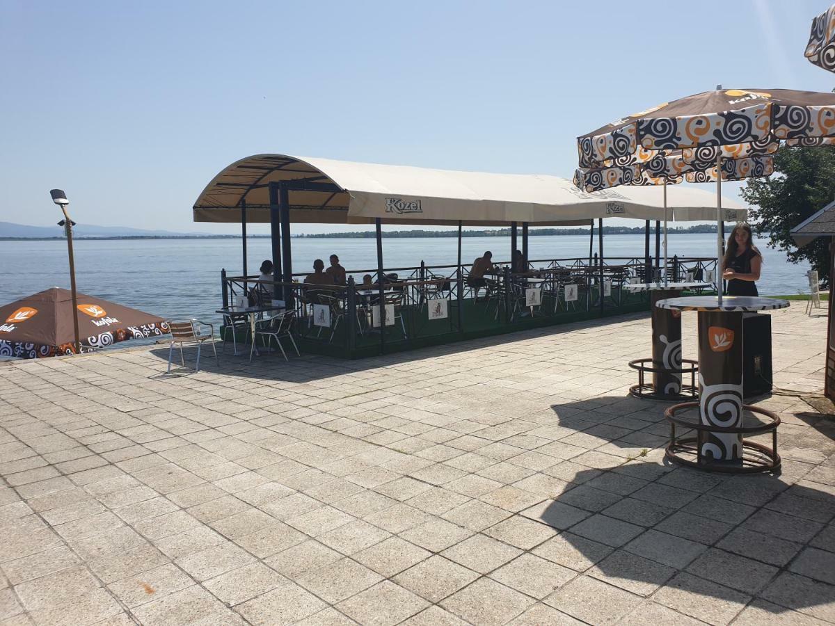 Hotel Eurobus Kaluža المظهر الخارجي الصورة